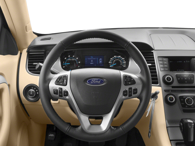 2018 Ford Taurus SEL photo 2