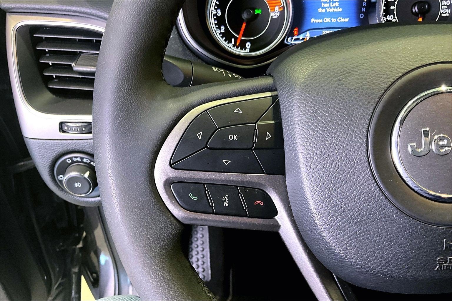 2022 Jeep Cherokee Latitude Lux