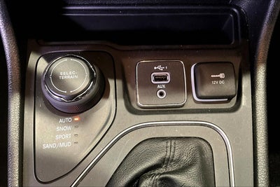 2022 Jeep Cherokee Latitude Lux