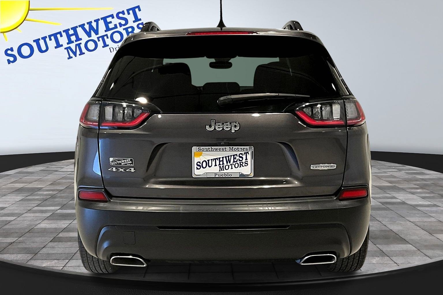 2022 Jeep Cherokee Latitude Lux