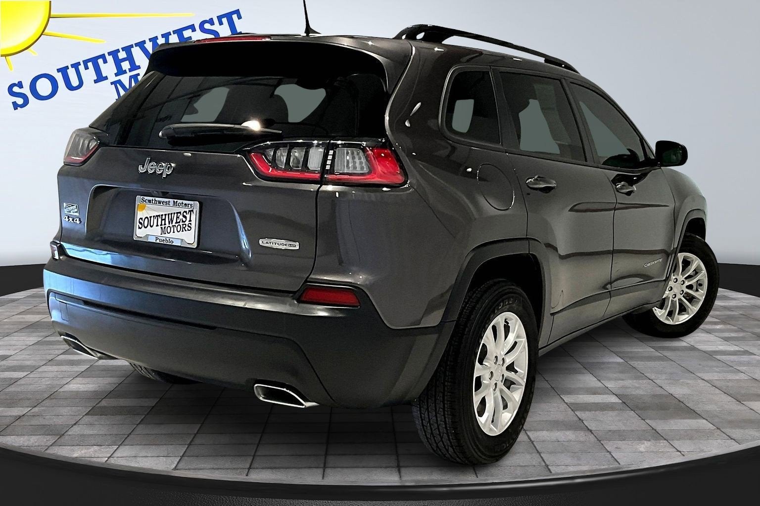 2022 Jeep Cherokee Latitude Lux