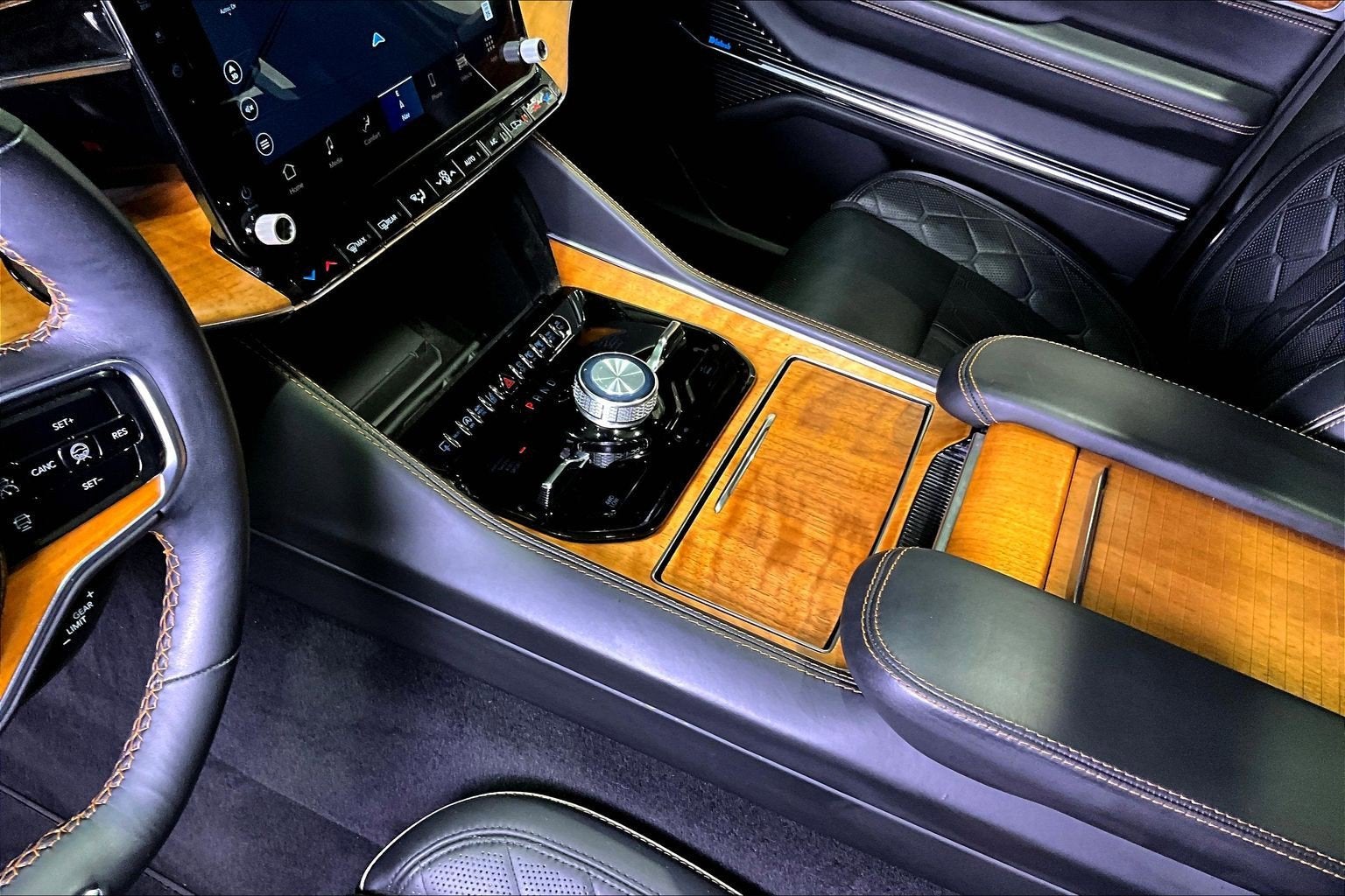 2023 Jeep Grand Wagoneer Series III