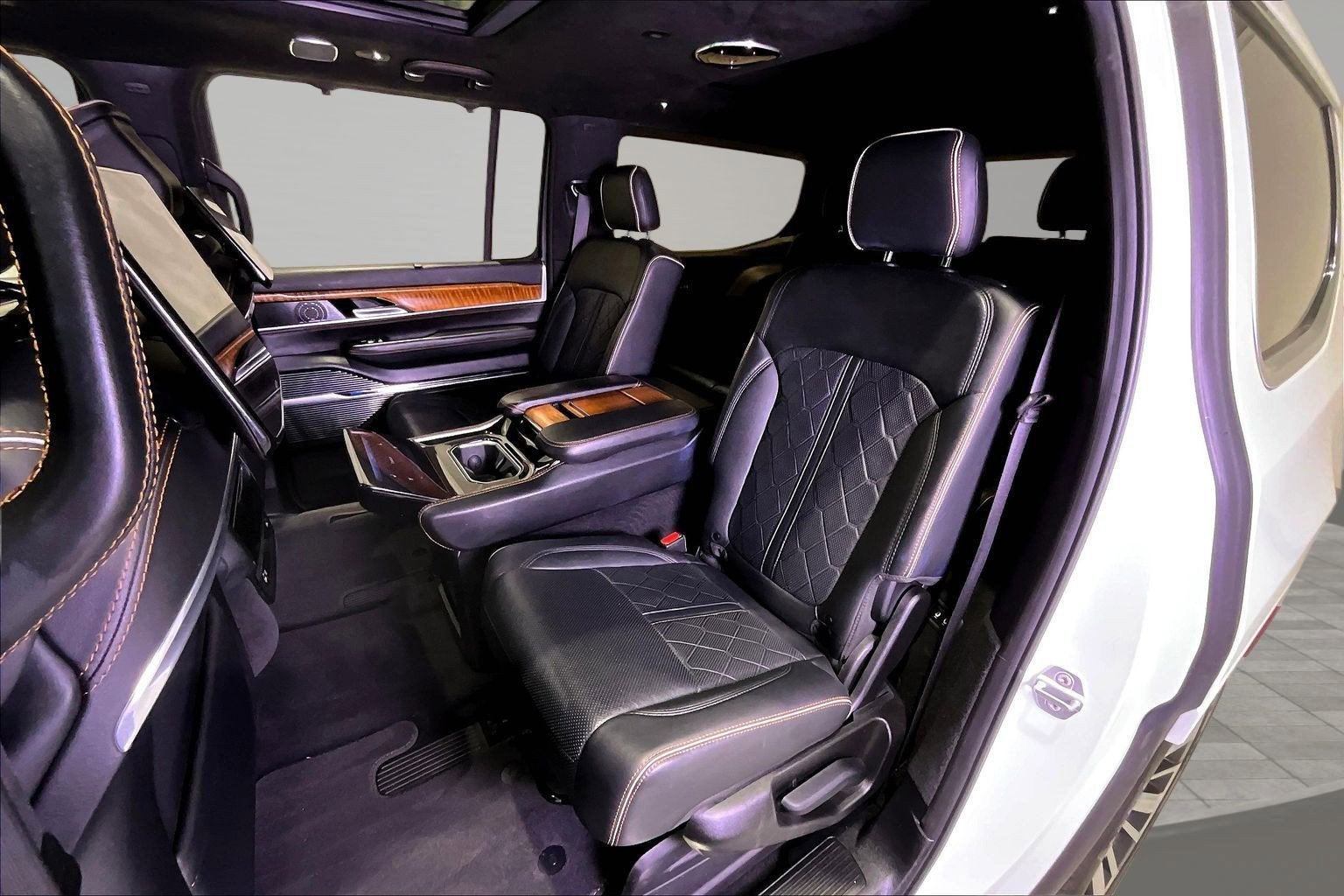 2023 Jeep Grand Wagoneer Series III