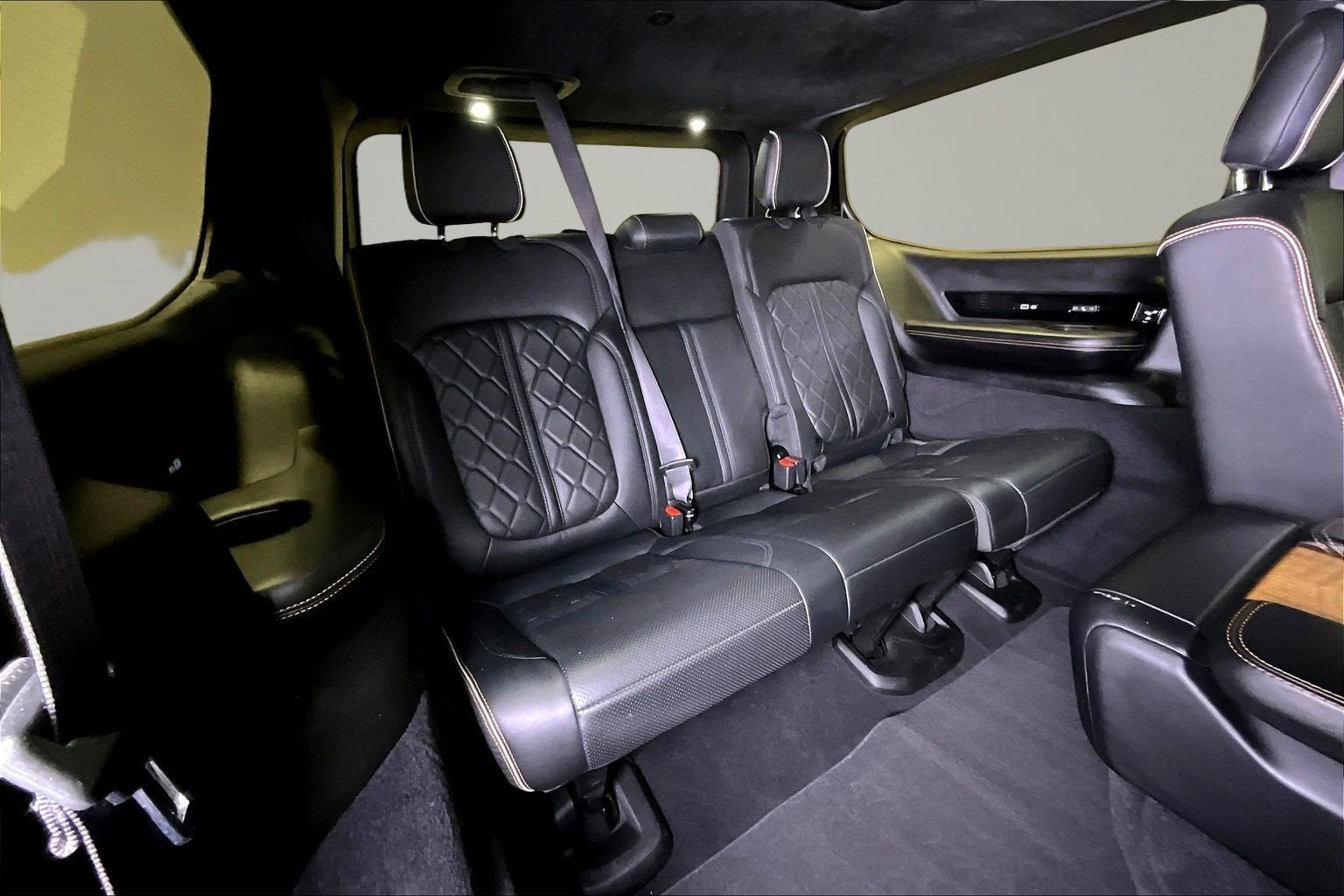 2023 Jeep Grand Wagoneer Series III