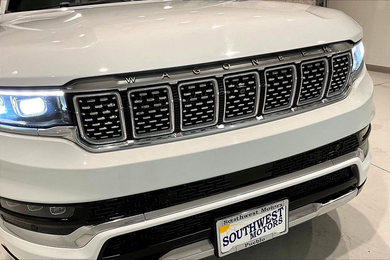 2023 Jeep Grand Wagoneer Series III