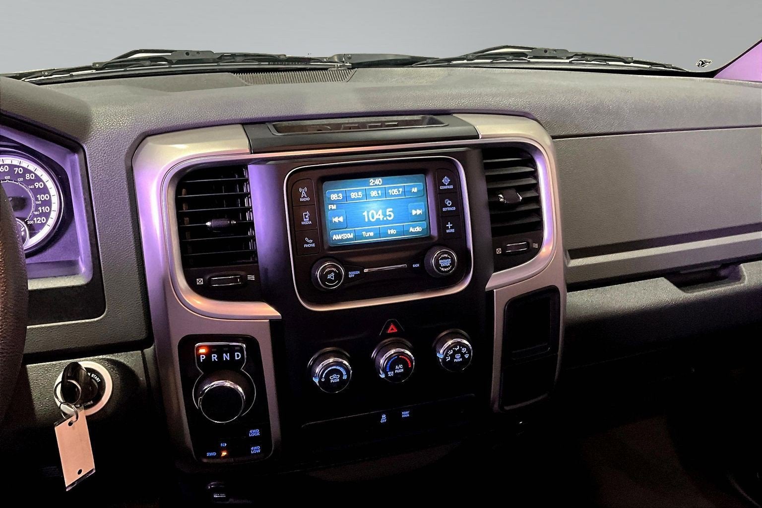 2017 RAM 1500 SLT