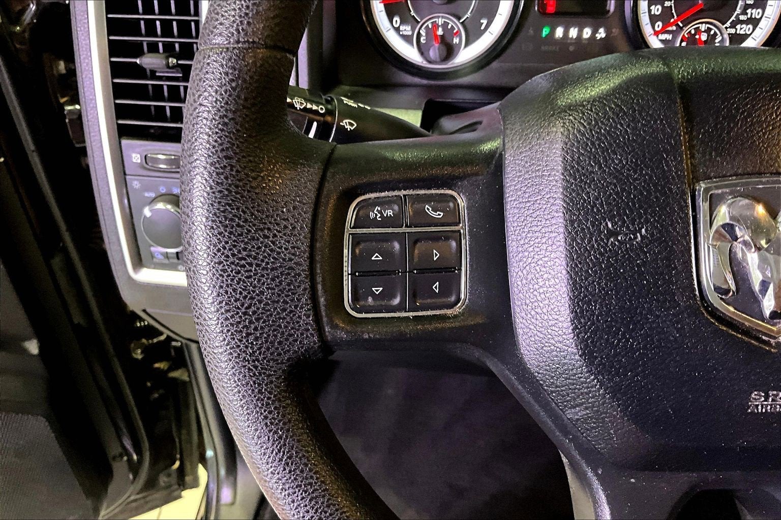 2017 RAM 1500 SLT