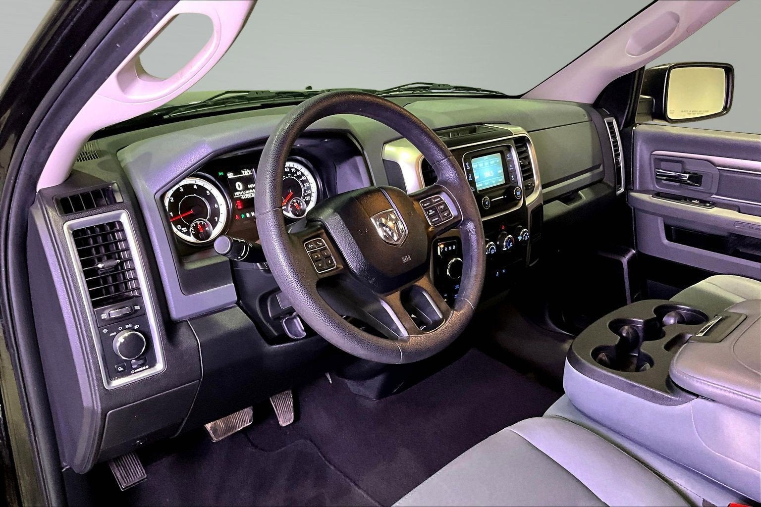 2017 RAM 1500 SLT