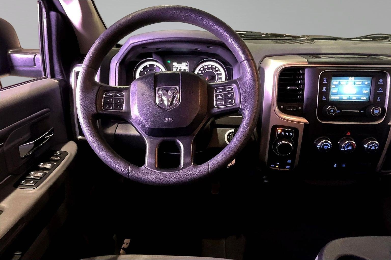2017 RAM 1500 SLT