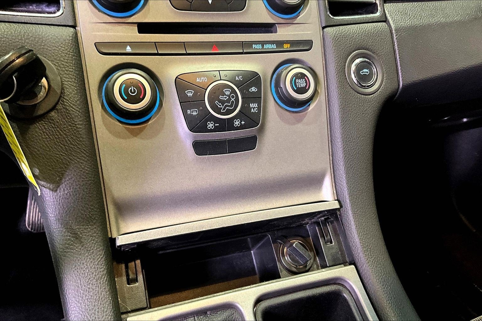 2018 Ford Taurus SEL