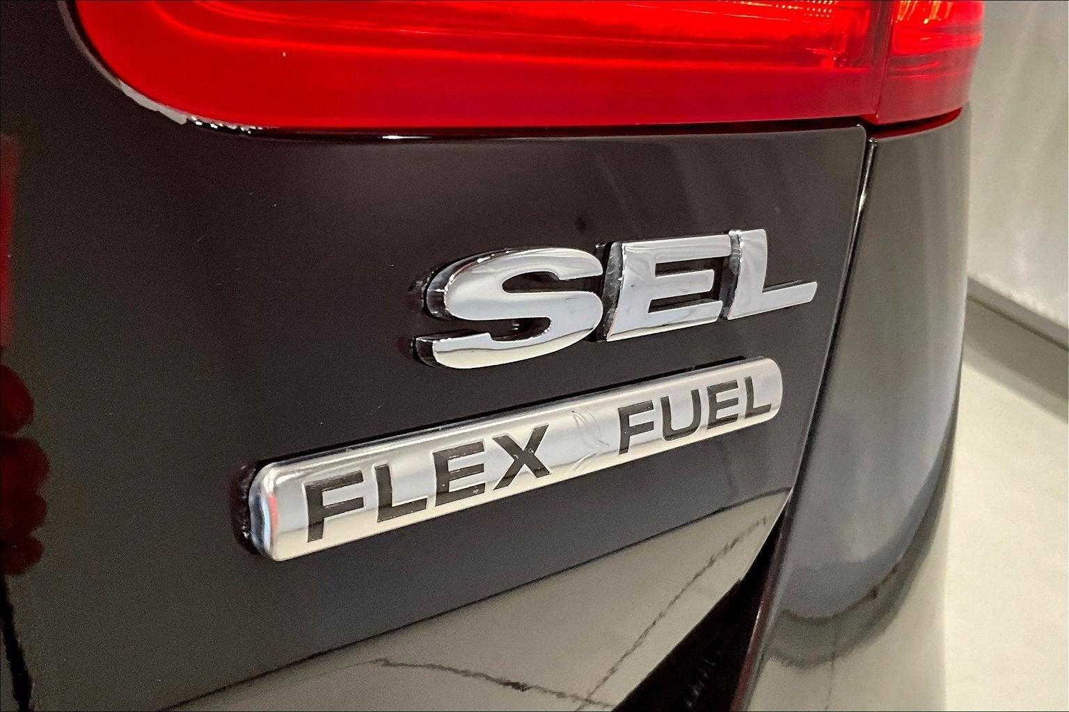 2018 Ford Taurus SEL