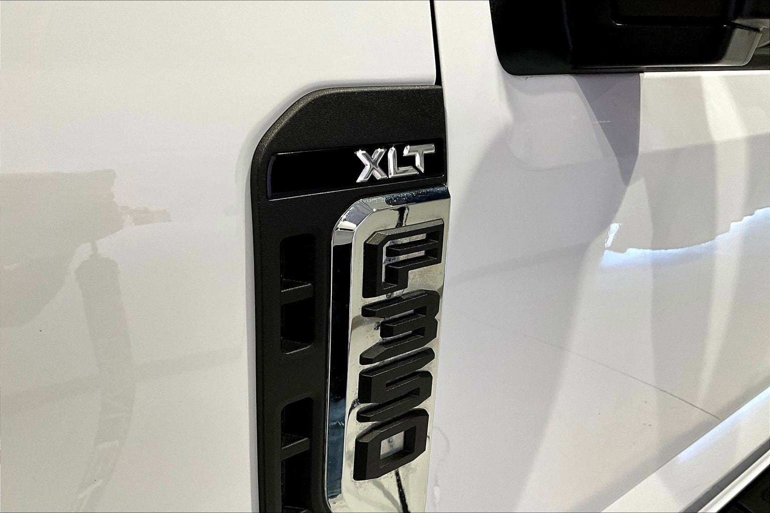 2024 Ford Super Duty F-350 SRW XLT