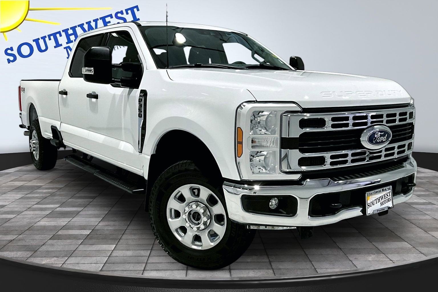 2024 Ford Super Duty F-350 SRW XLT