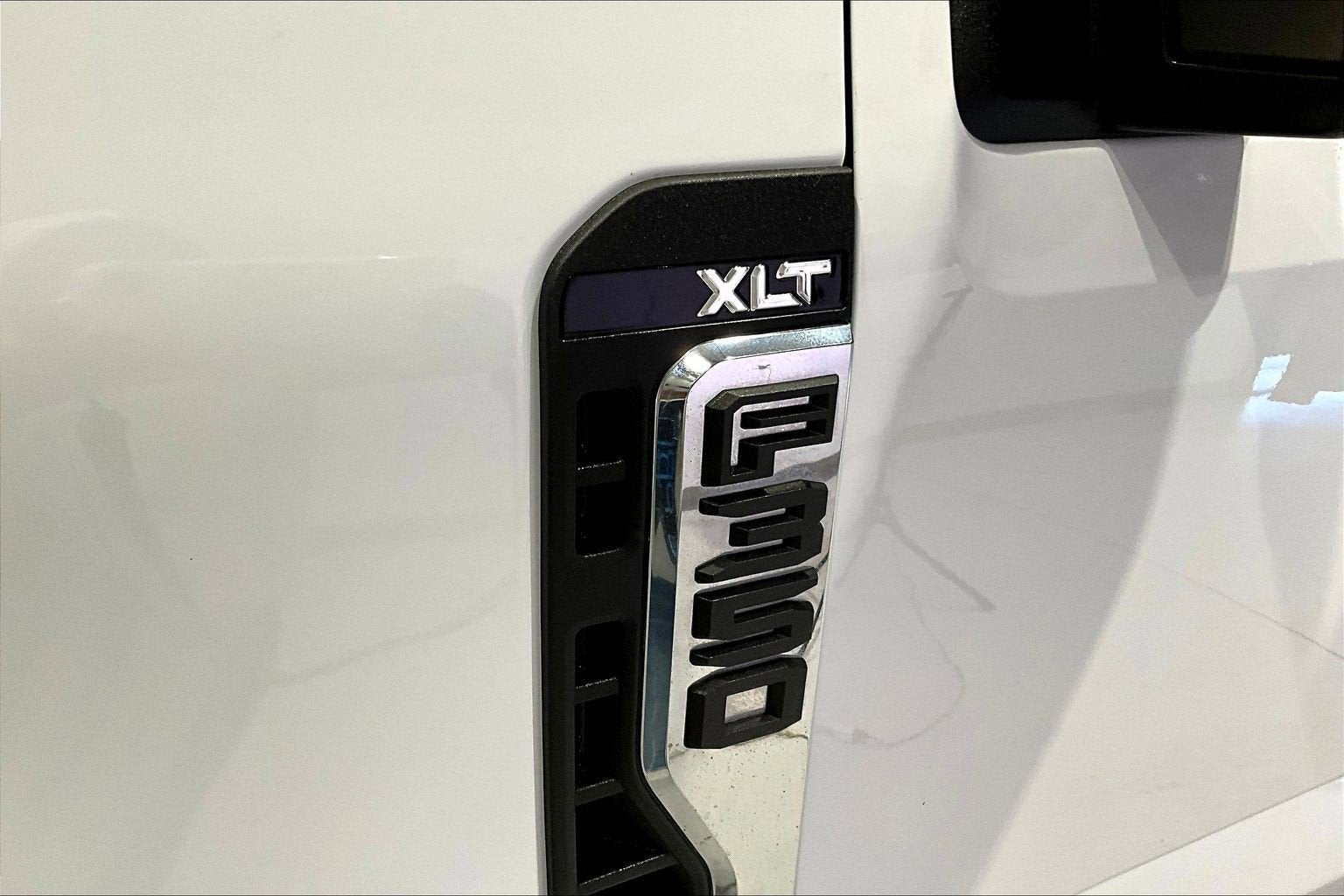 2024 Ford Super Duty F-350 SRW XLT