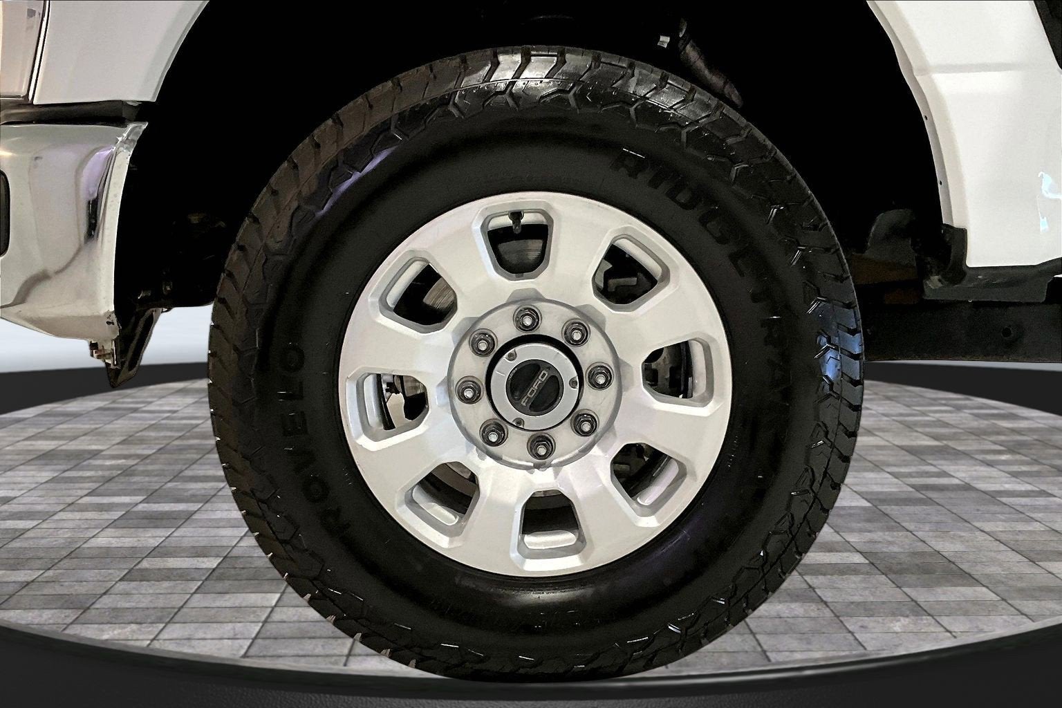 2024 Ford Super Duty F-350 SRW XLT