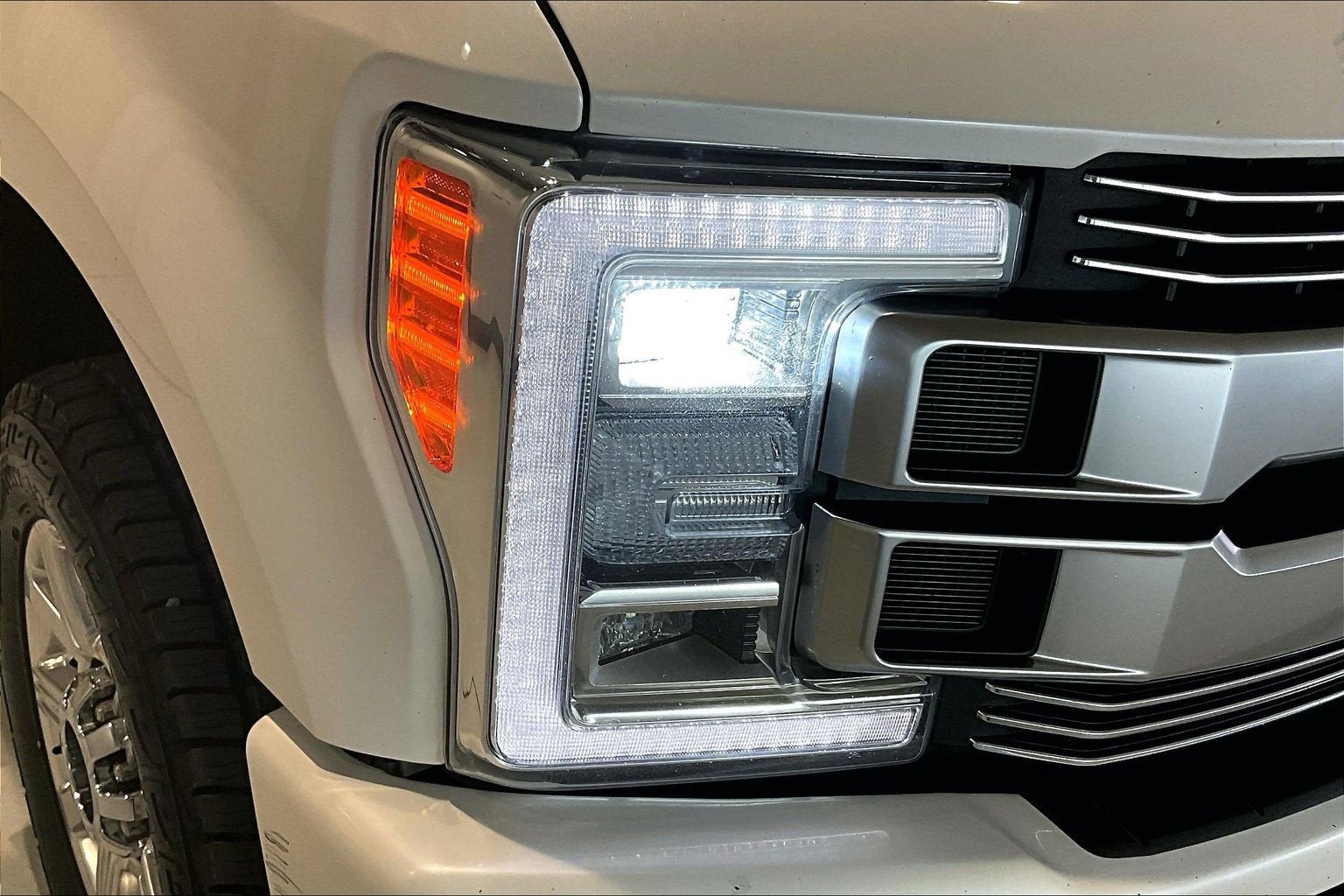 2019 Ford Super Duty F-350 SRW Limited