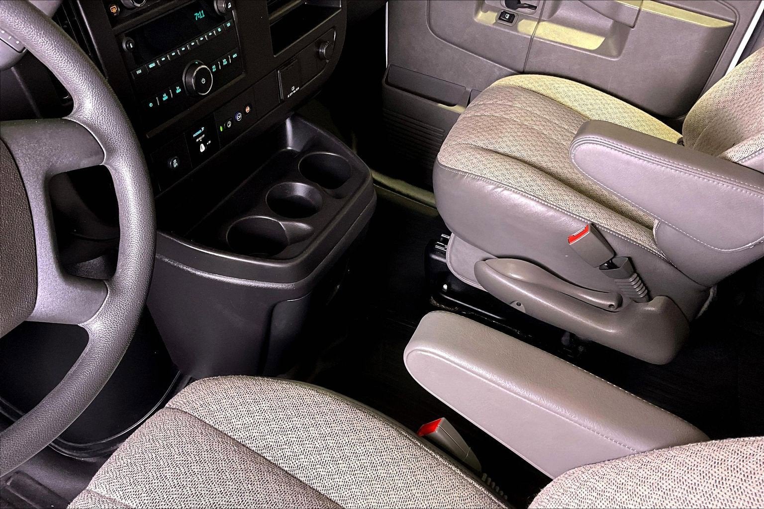 2023 Chevrolet Express Passenger LS