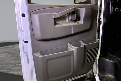 2023 Chevrolet Express Passenger LS