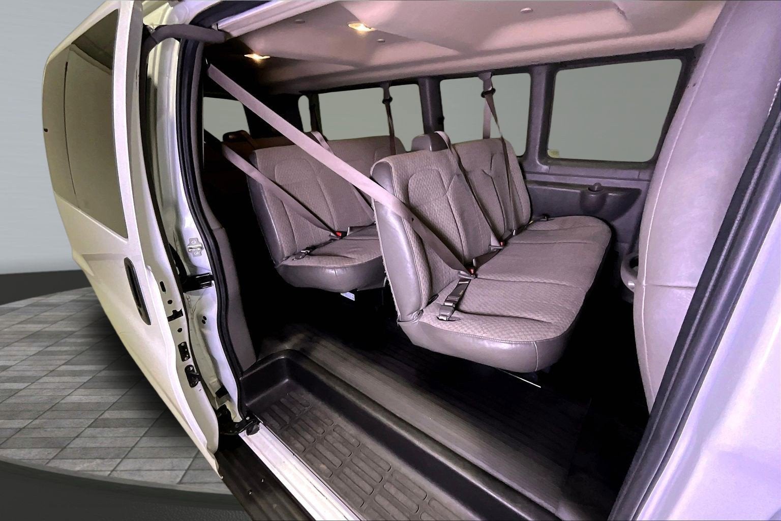 2023 Chevrolet Express Passenger LS