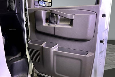 2023 Chevrolet Express Passenger LS