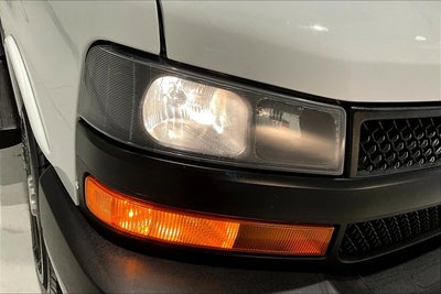 2023 Chevrolet Express Passenger LS