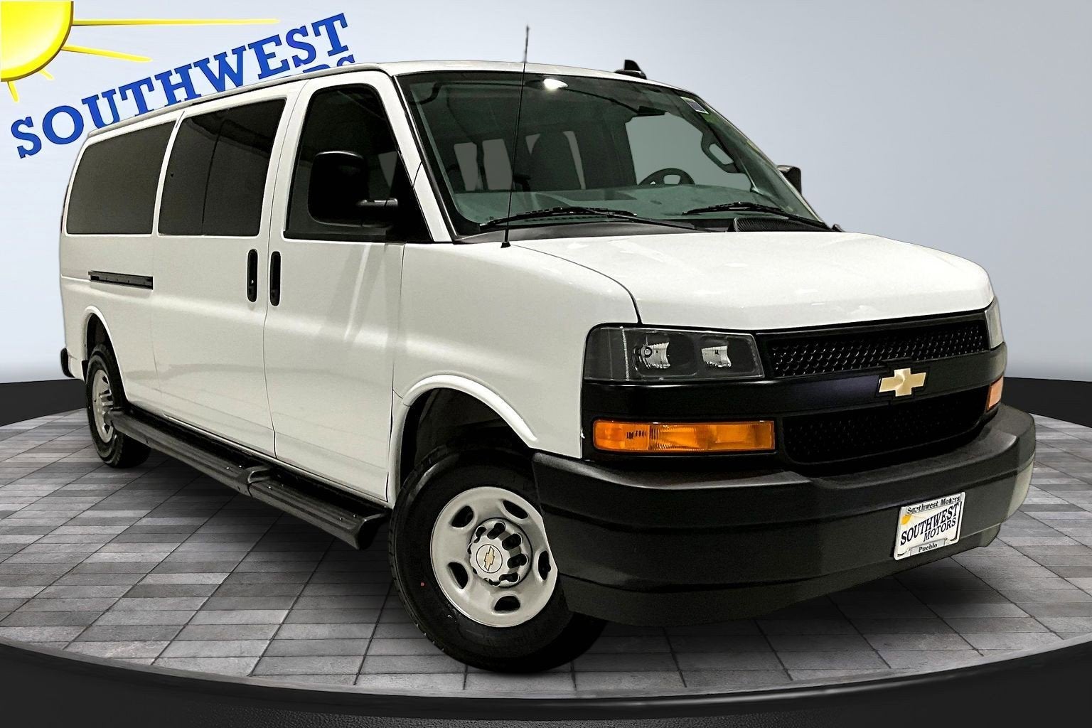 2023 Chevrolet Express Passenger LS