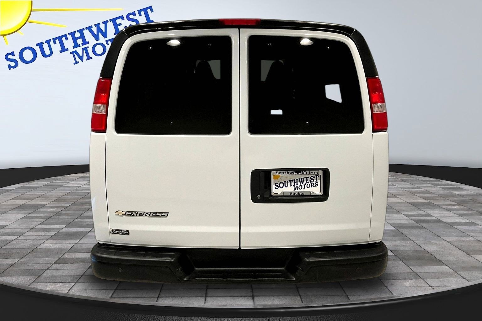 2023 Chevrolet Express Passenger LS