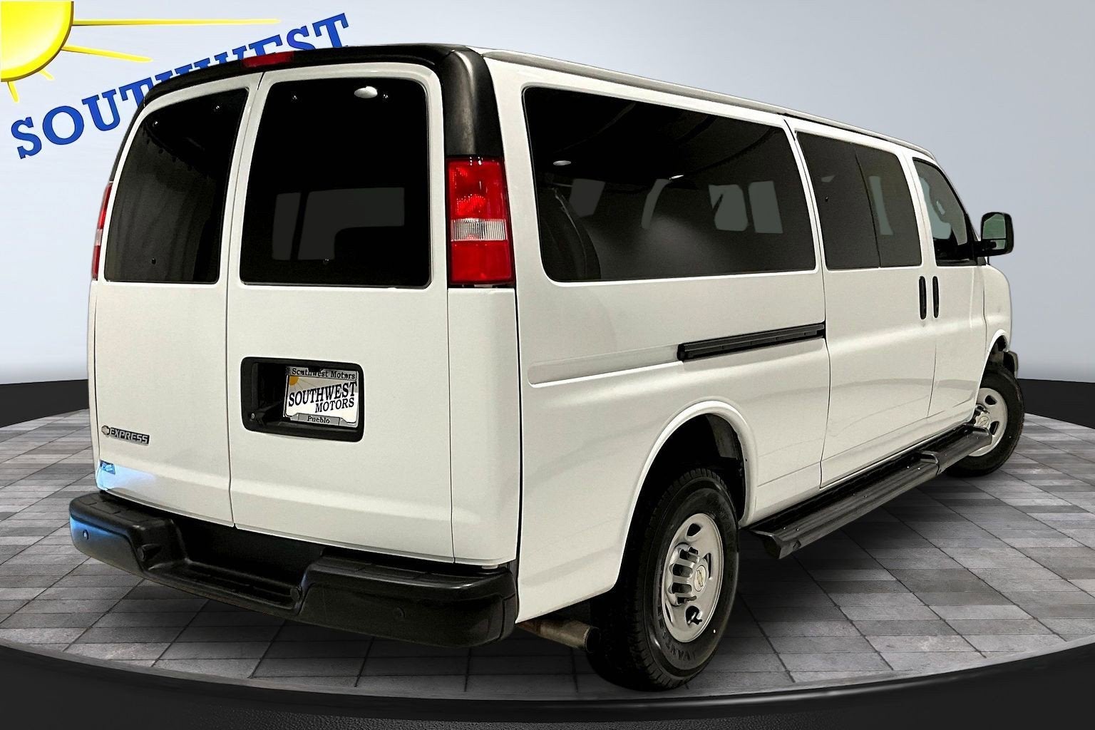 2023 Chevrolet Express Passenger LS