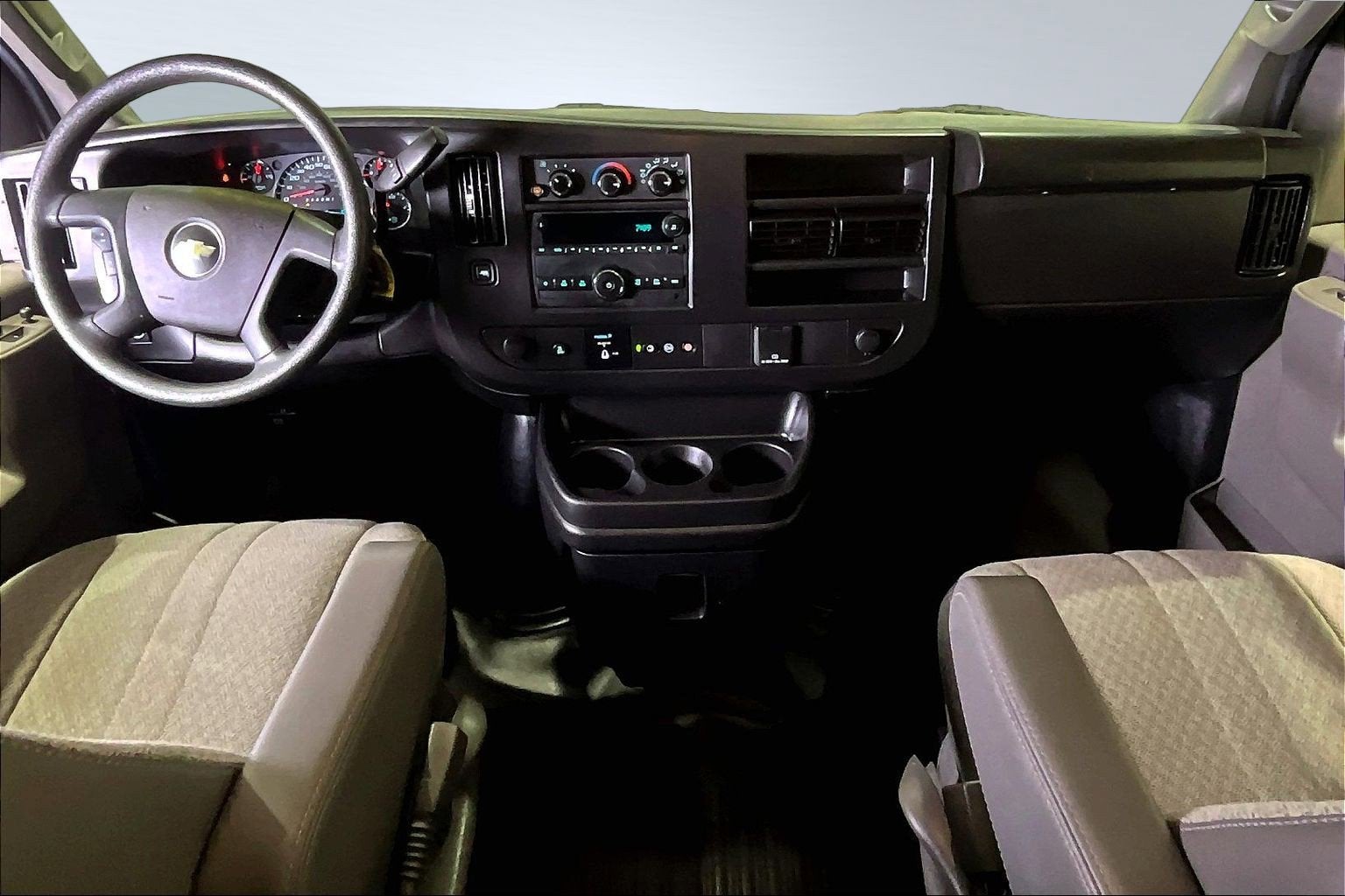 2023 Chevrolet Express Passenger LS