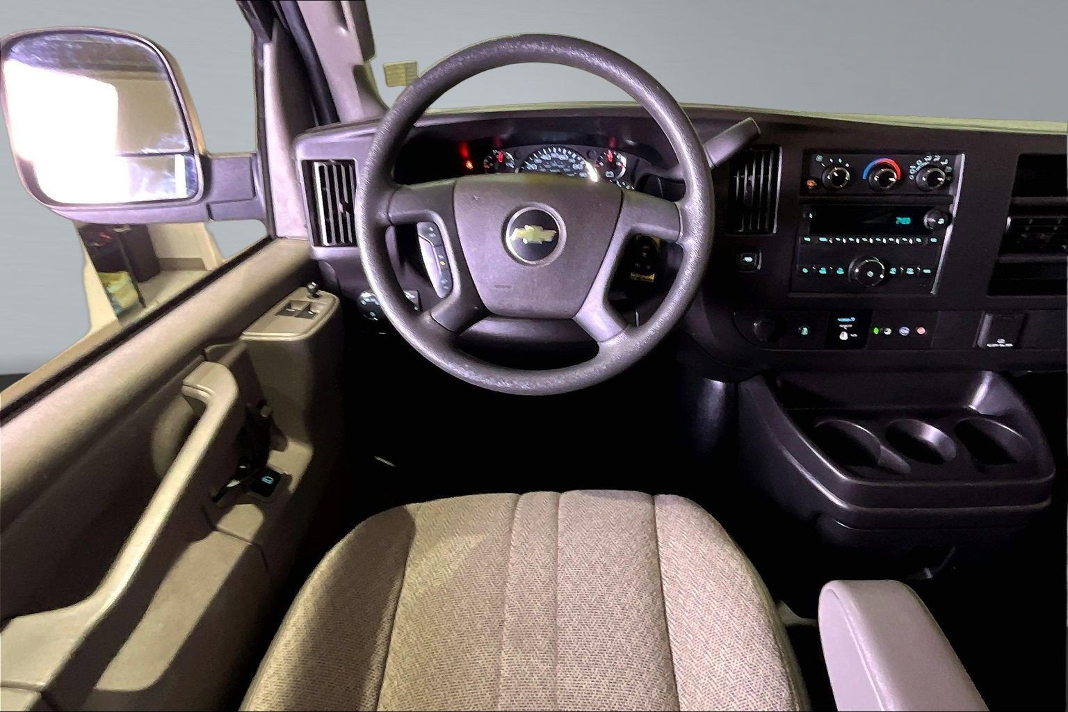 2023 Chevrolet Express Passenger LS