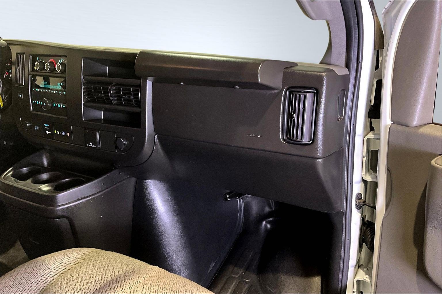 2023 Chevrolet Express Passenger LS