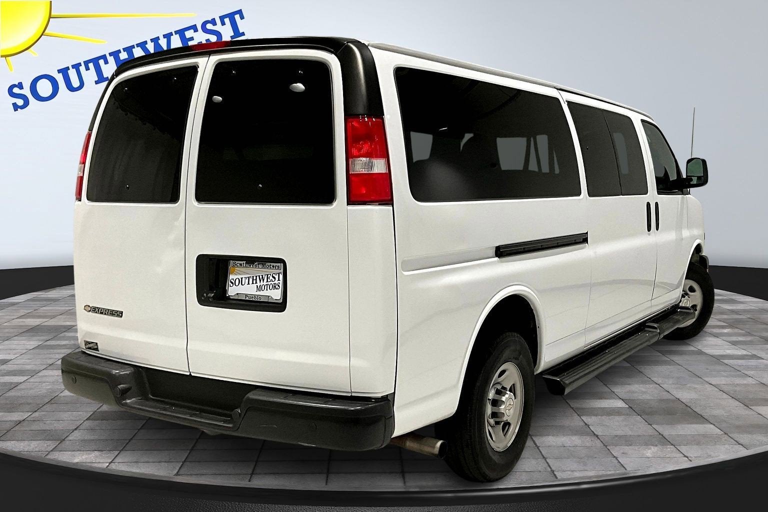 2023 Chevrolet Express Passenger LS