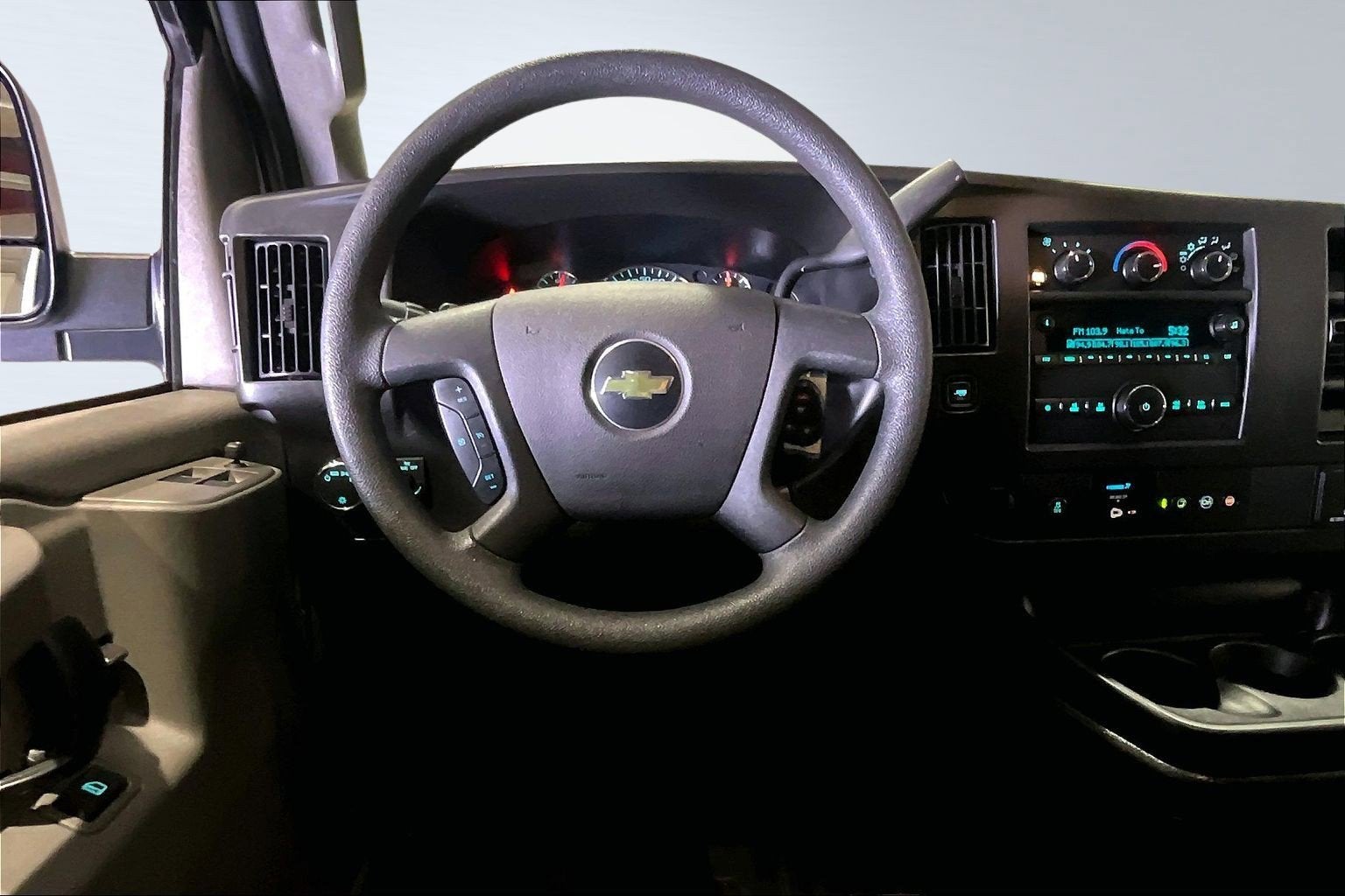 2023 Chevrolet Express Passenger LS