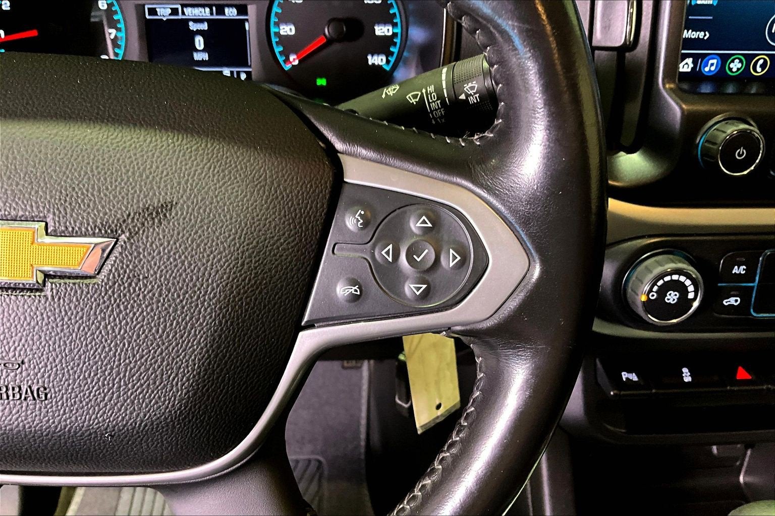 2022 Chevrolet Colorado 2WD LT