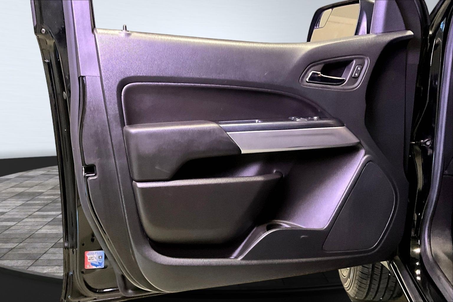 2022 Chevrolet Colorado 2WD LT