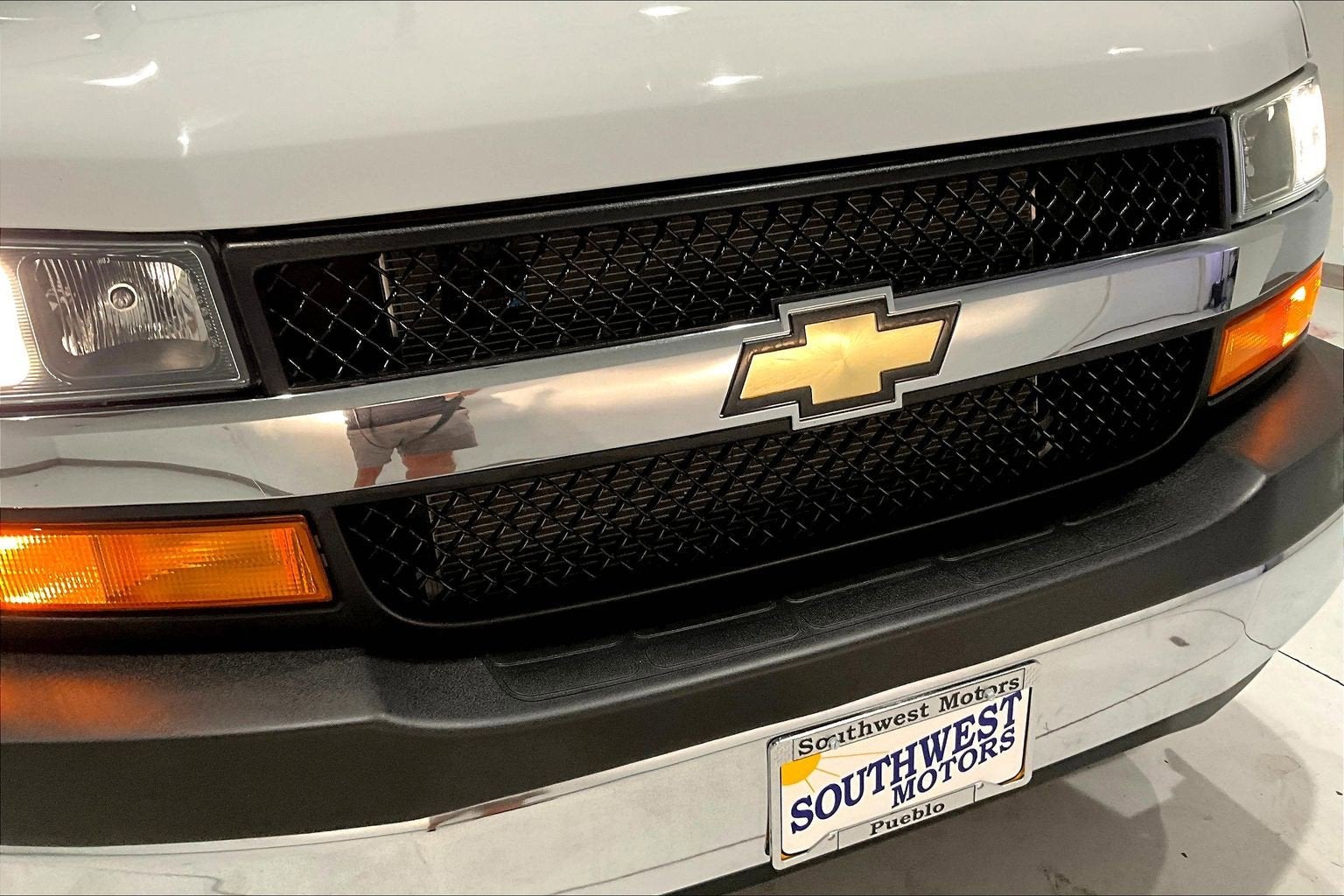 2024 Chevrolet Express Cargo Van RWD 2500