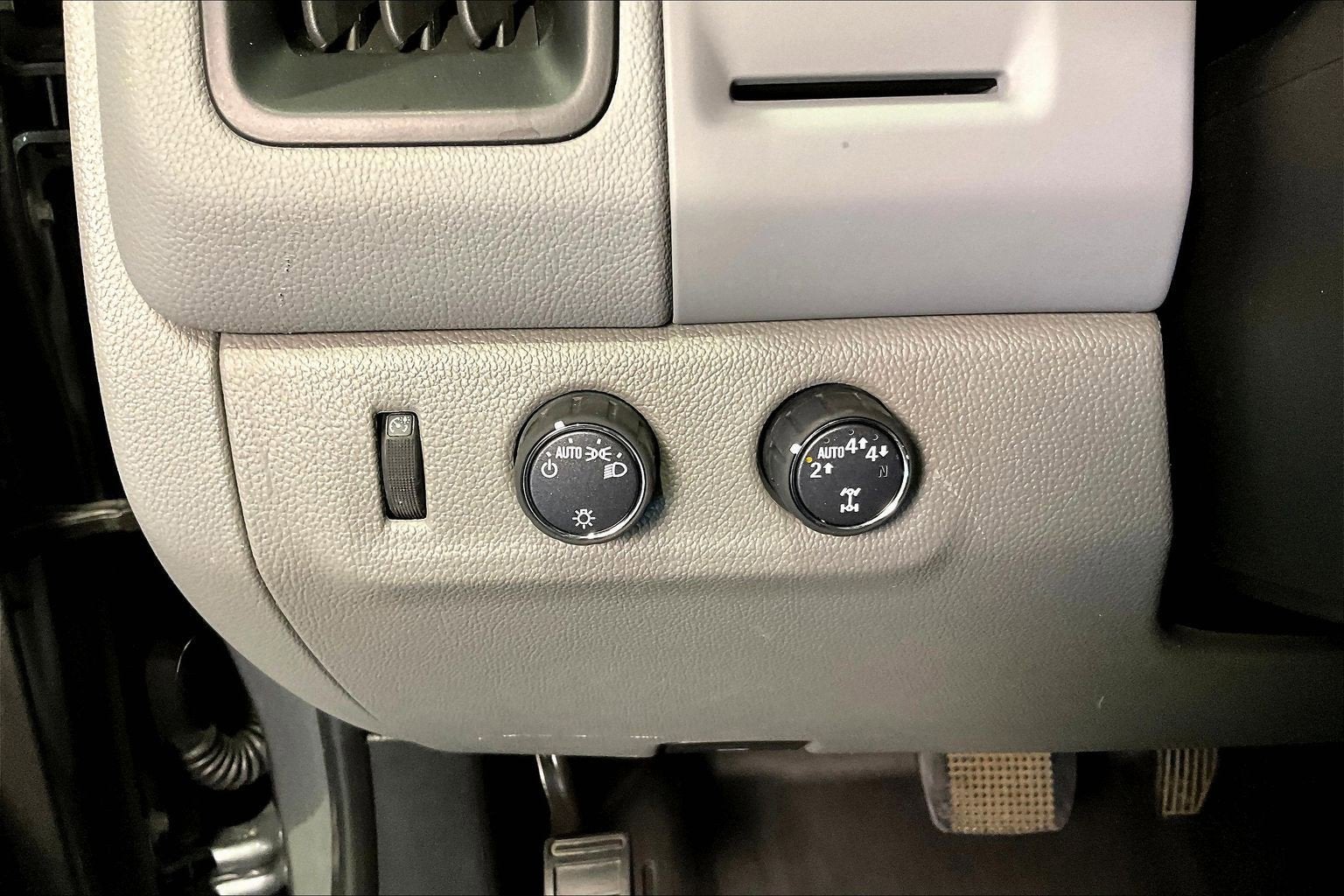 2022 GMC Canyon 4WD Elevation Standard