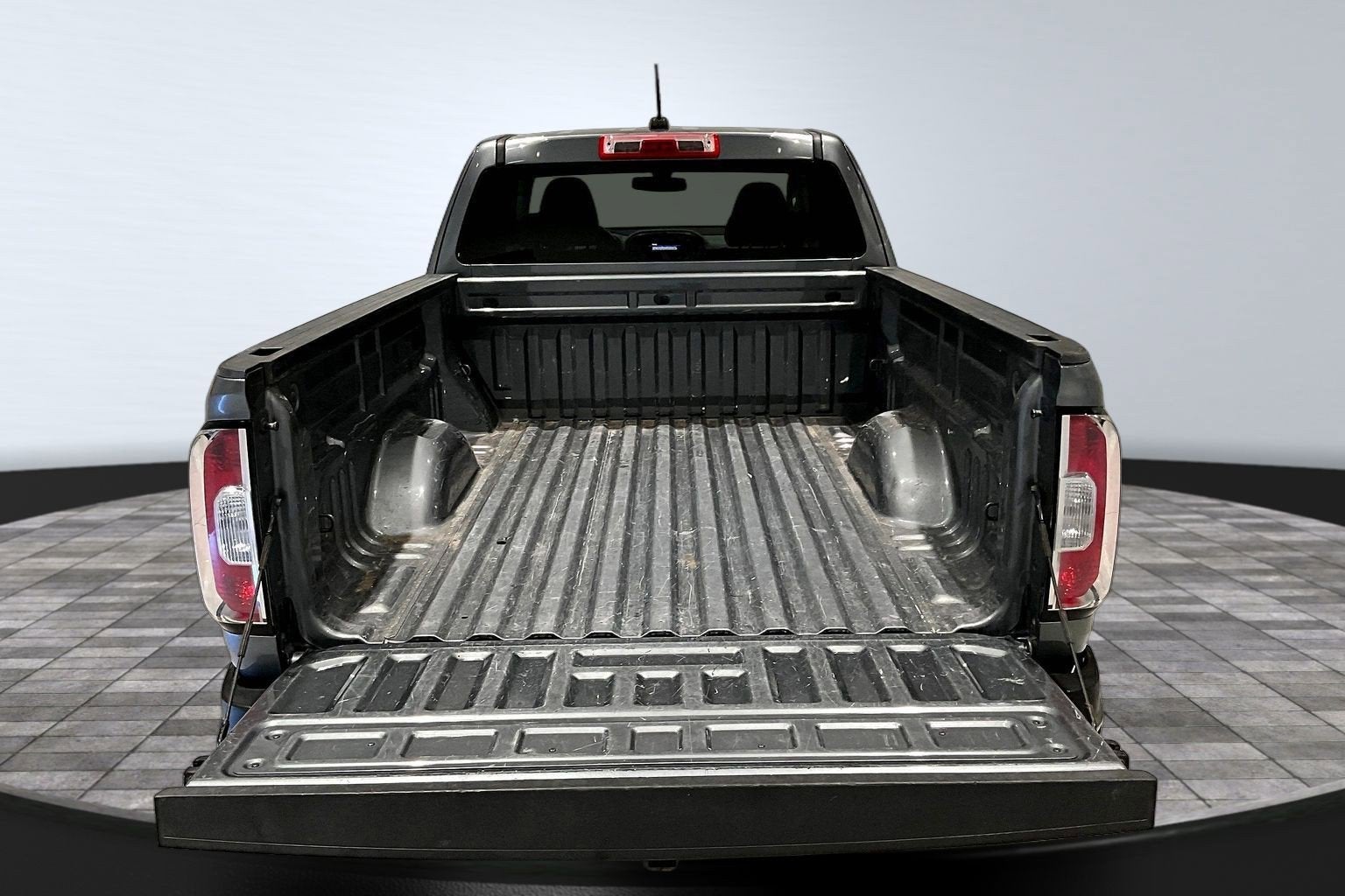 2022 GMC Canyon 4WD Elevation Standard