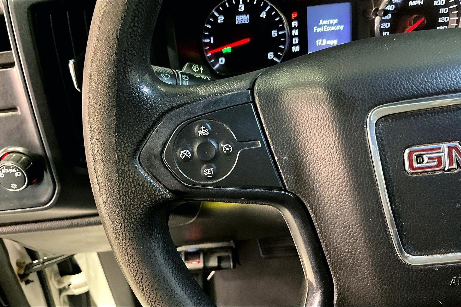 2016 GMC Sierra 1500 2WD Reg Cab 133.0"