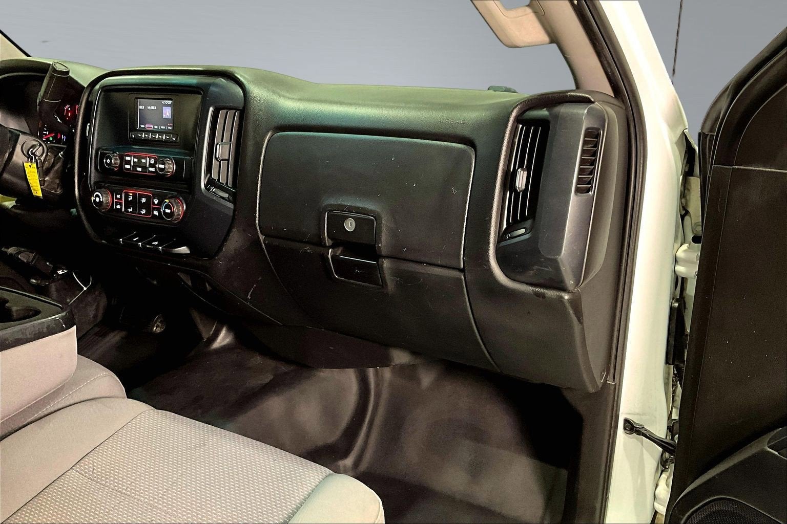 2016 GMC Sierra 1500 2WD Reg Cab 133.0"