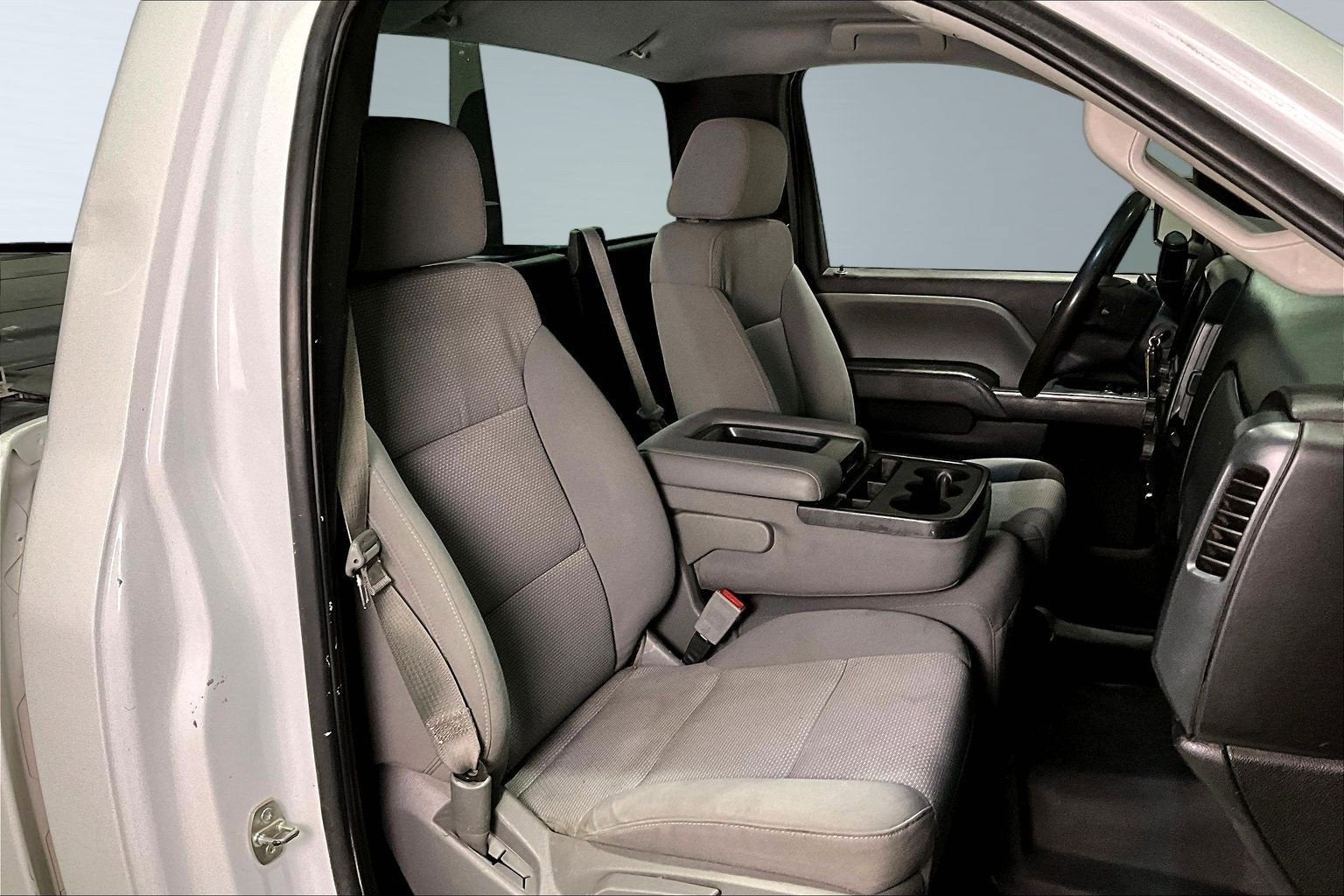 2016 GMC Sierra 1500 2WD Reg Cab 133.0"