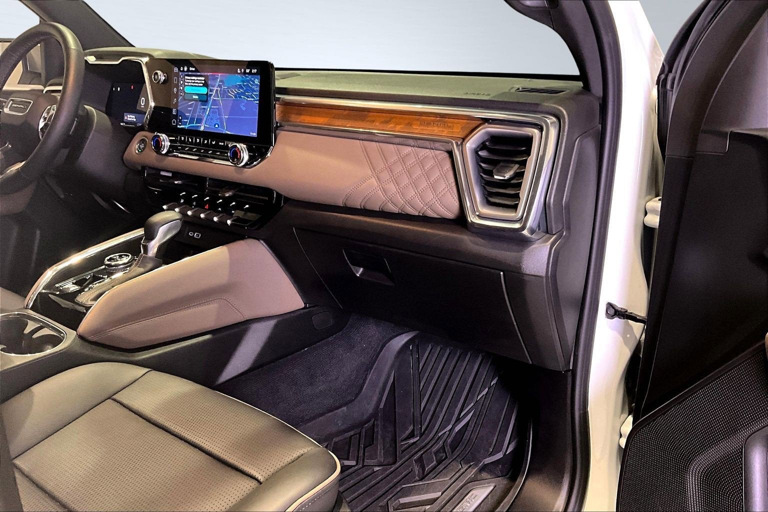 2023 GMC Canyon 4WD Denali