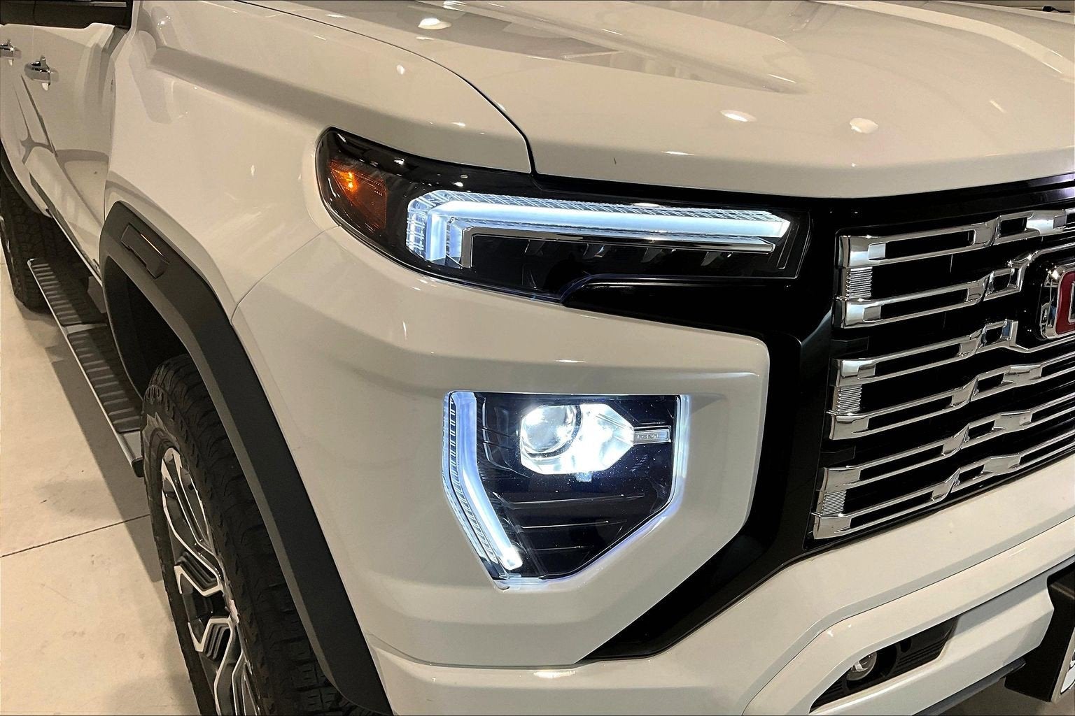 2023 GMC Canyon 4WD Denali