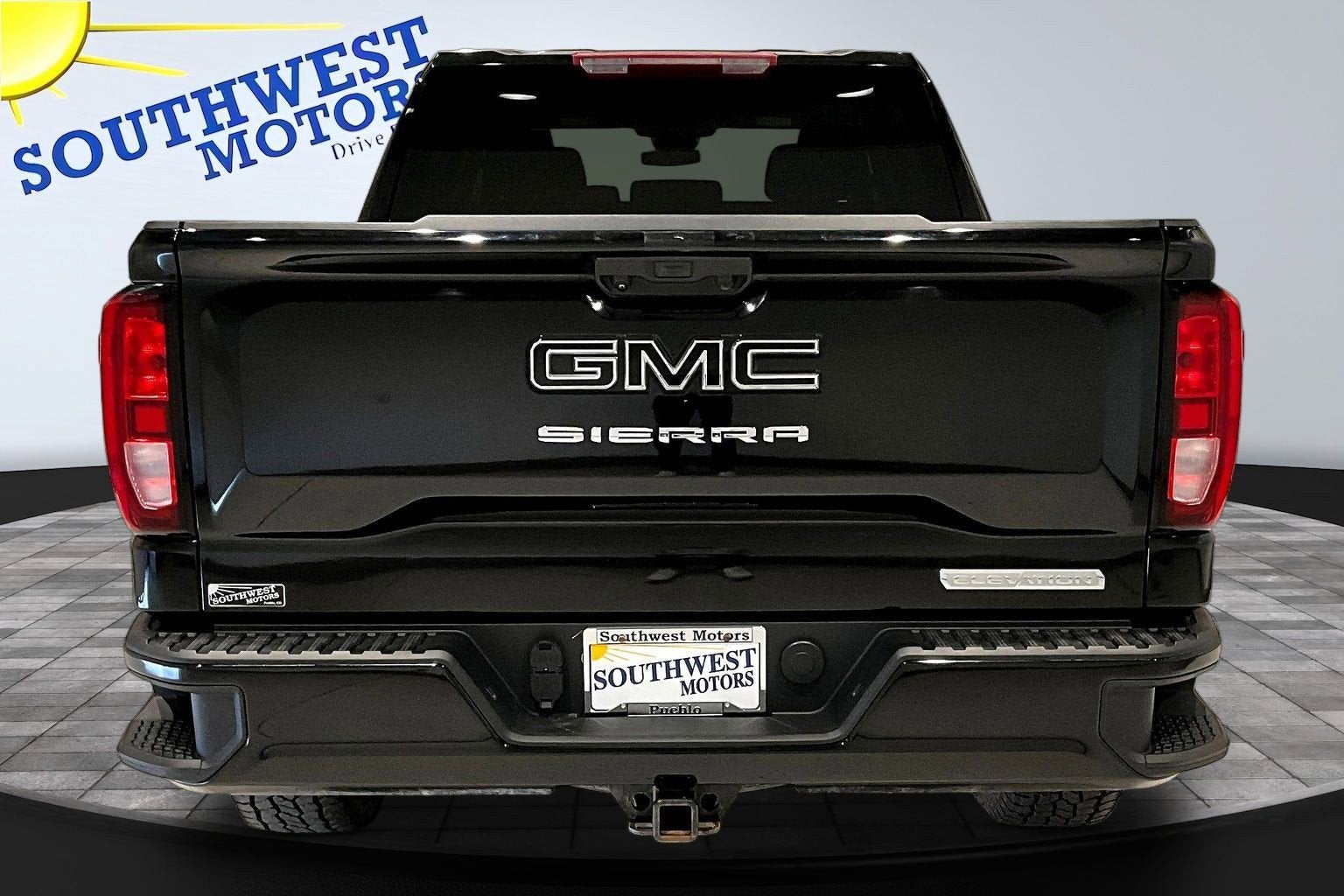 2023 GMC Sierra 1500 Elevation