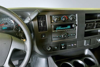 2024 GMC Savana Cargo Van RWD 2500 135