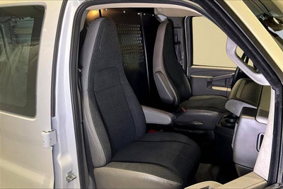 2024 GMC Savana Cargo Van RWD 2500 135