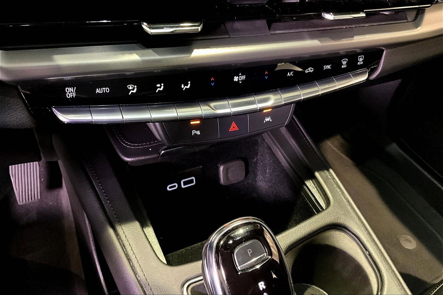 2024 Cadillac XT4 AWD Premium Luxury