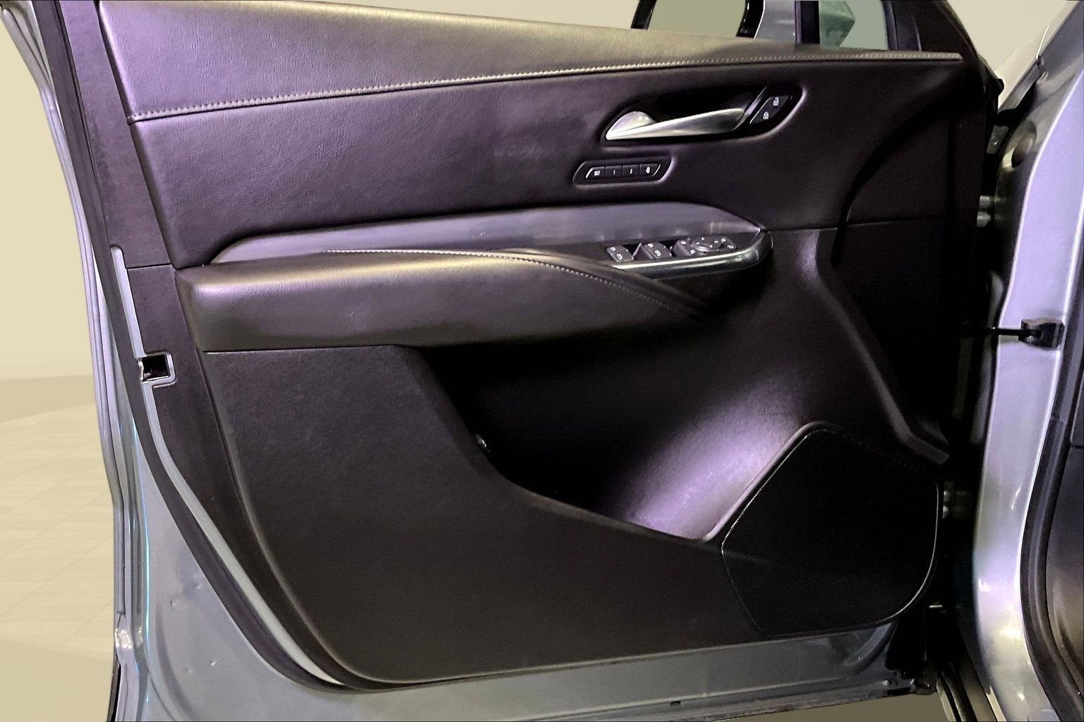 2024 Cadillac XT4 AWD Premium Luxury