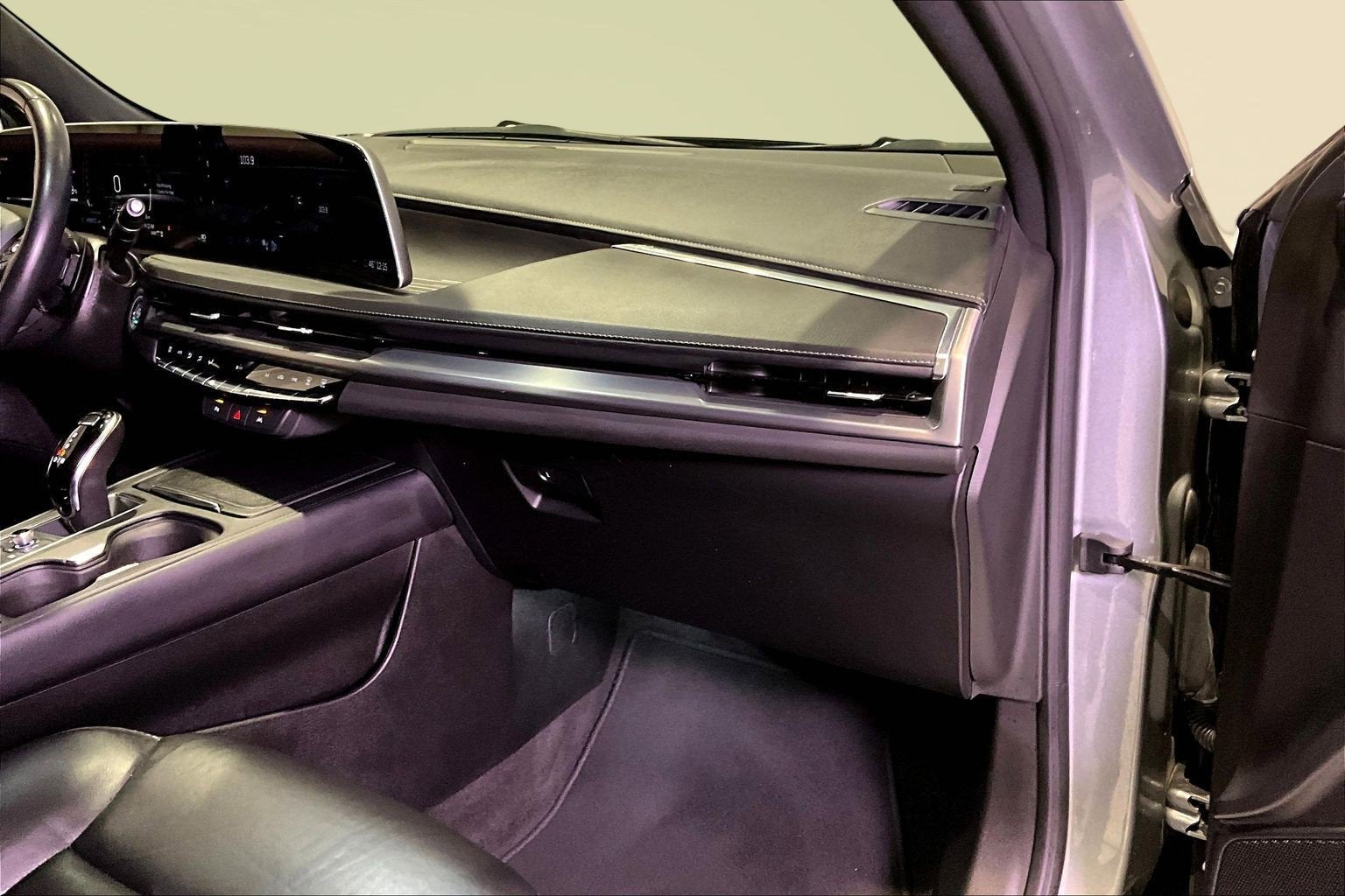 2024 Cadillac XT4 AWD Premium Luxury