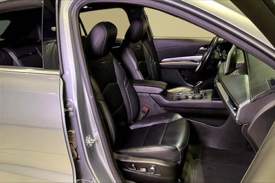 2024 Cadillac XT4 AWD Premium Luxury